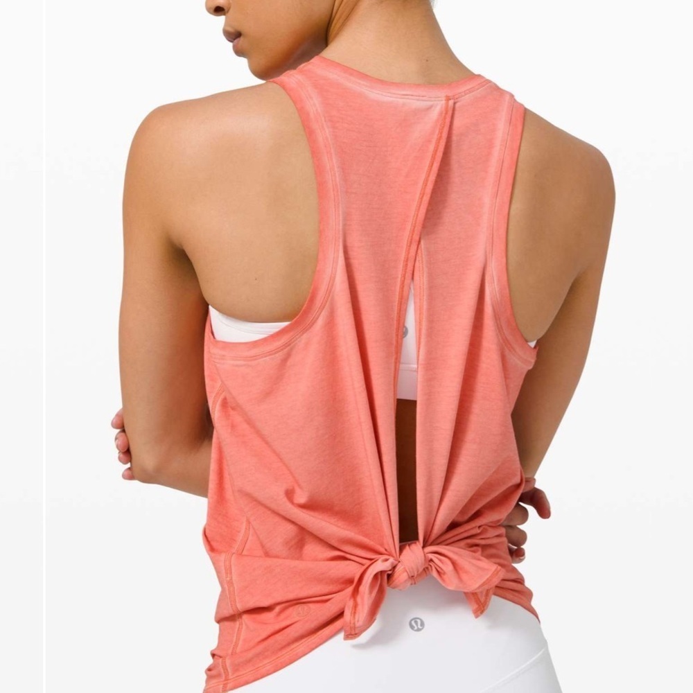 Lululemon All Tied Up Tank *Wash
Sublimado Pigment Dye Rustic Coral